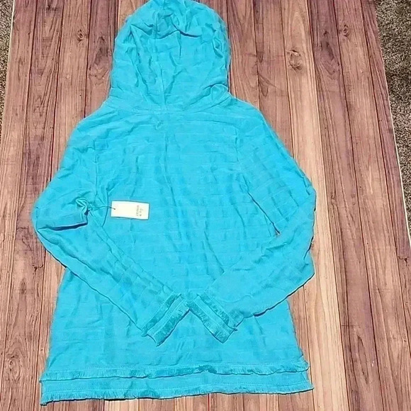 Crown & Ivy Pullover - Picture 5 of 7